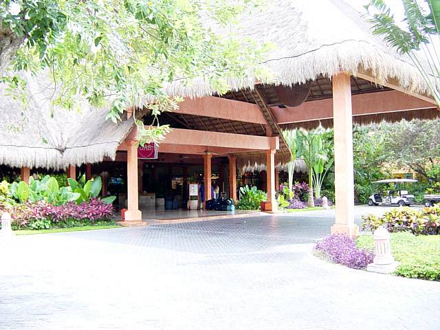 Hotel_Entrance
