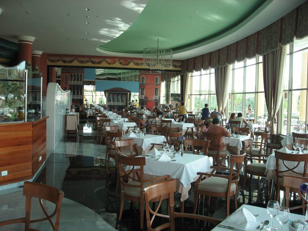 Grand_Bella_Vista_Restaurant