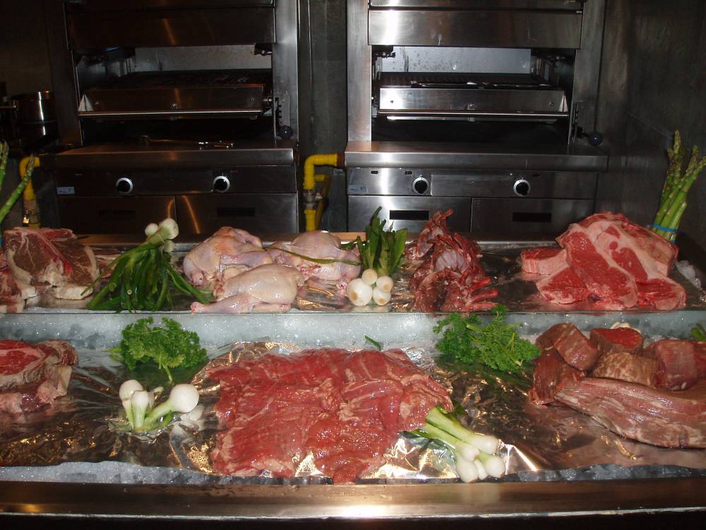 Iberostar_Grand_Pariso_Surf_and_Turf_Rest_Meat_Selections
